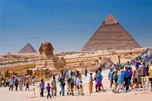 مصر تتخطى «عام الذروة».. السياحة تتعافى وأرقام مبشرة لتحقيق 15 مليون سائح 2023